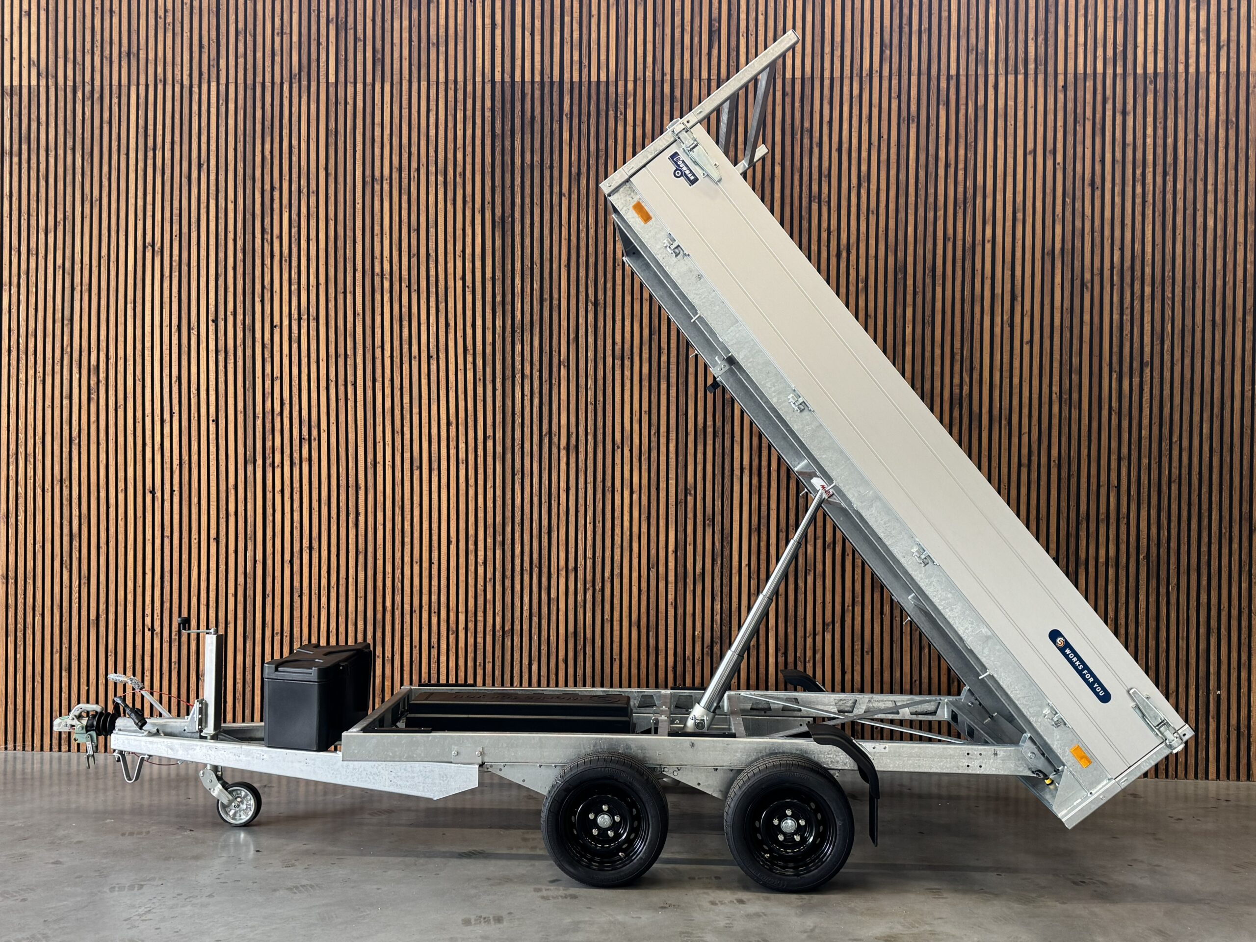 Saris Achterwaartse Kipper K1 306x184 2700kg - Afbeelding 2