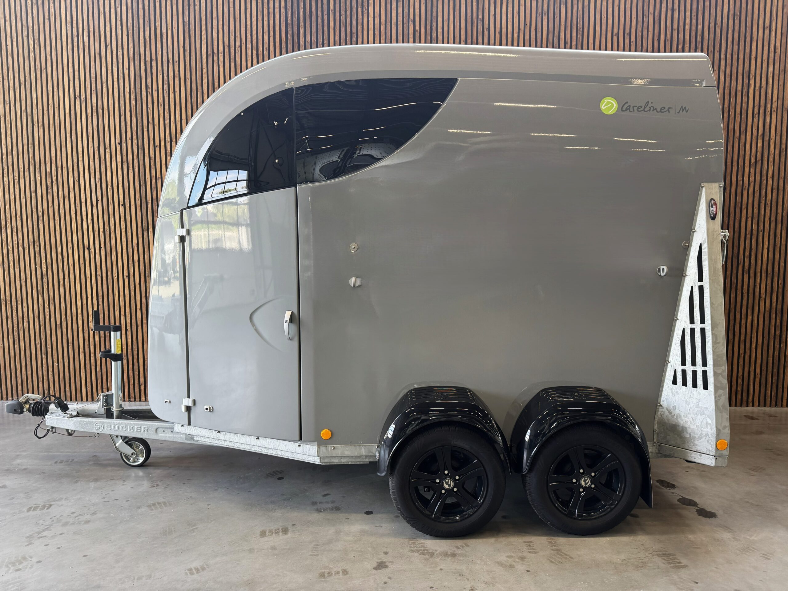 Bücker CARELINER M 345x169 2700kg - Afbeelding 2