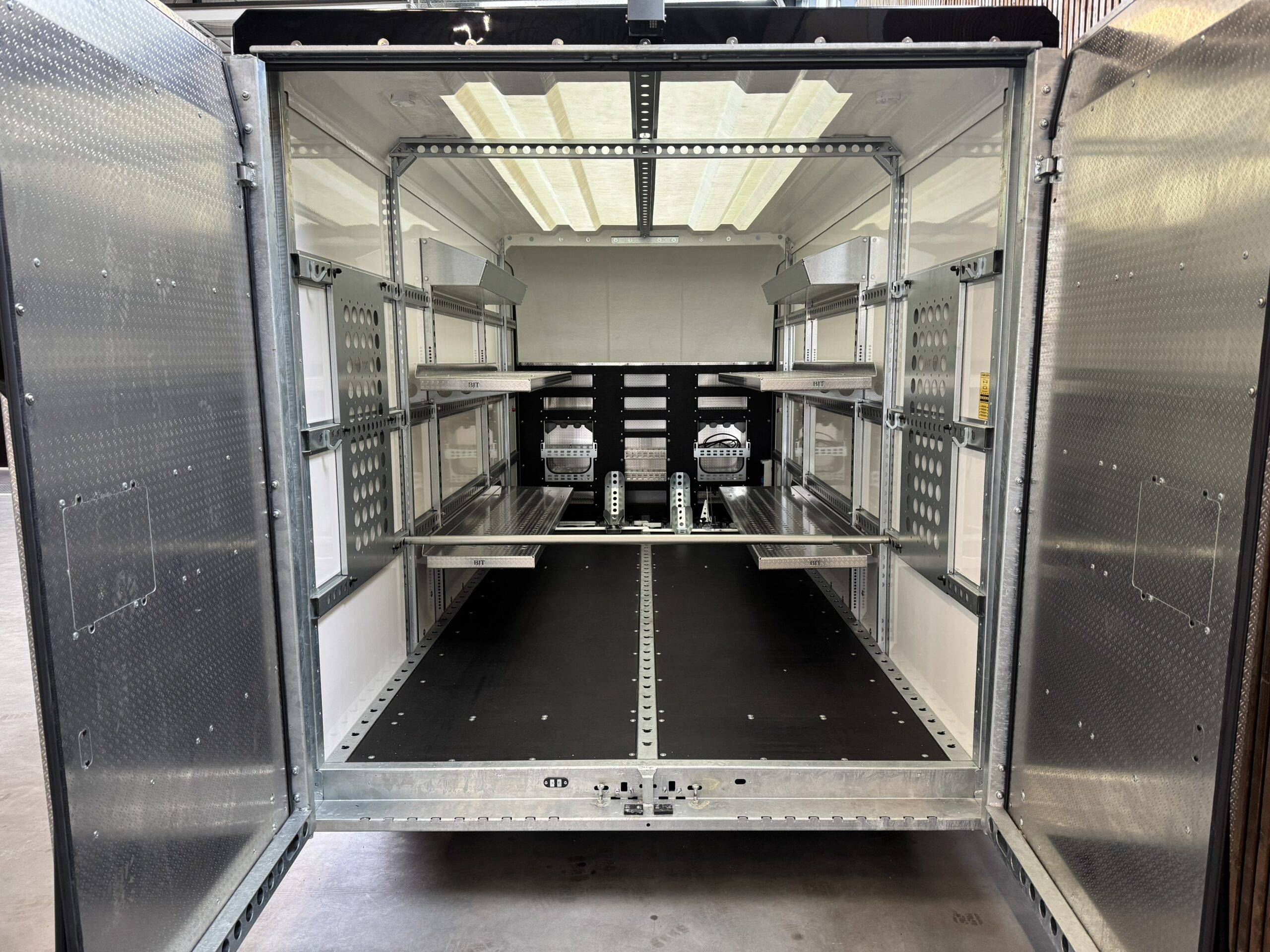 Brian James Box Van 450x190 3500 kg - Afbeelding 7