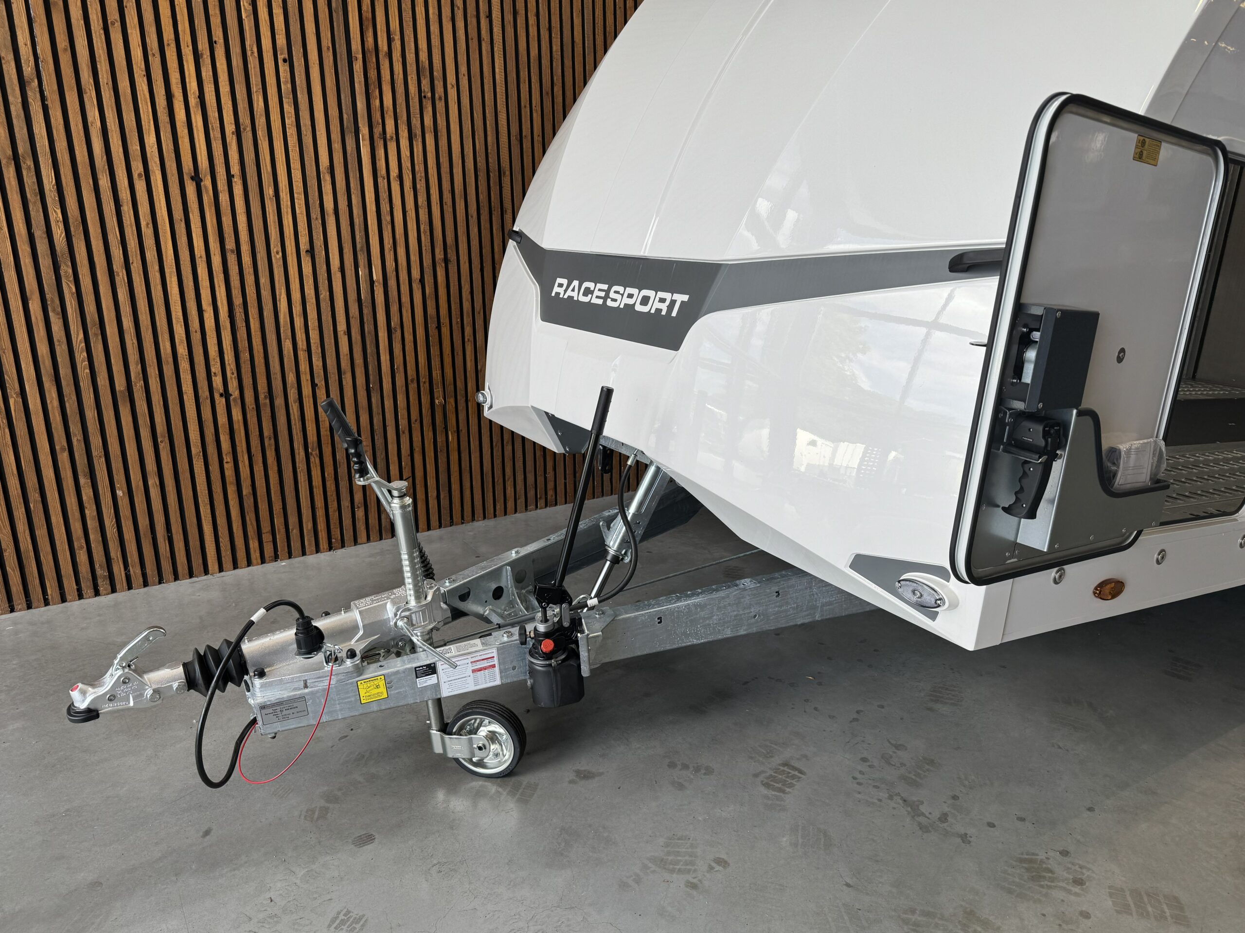Brian James Race Sport 500×210 2-as 12 inch 3500kg White Body - Afbeelding 4