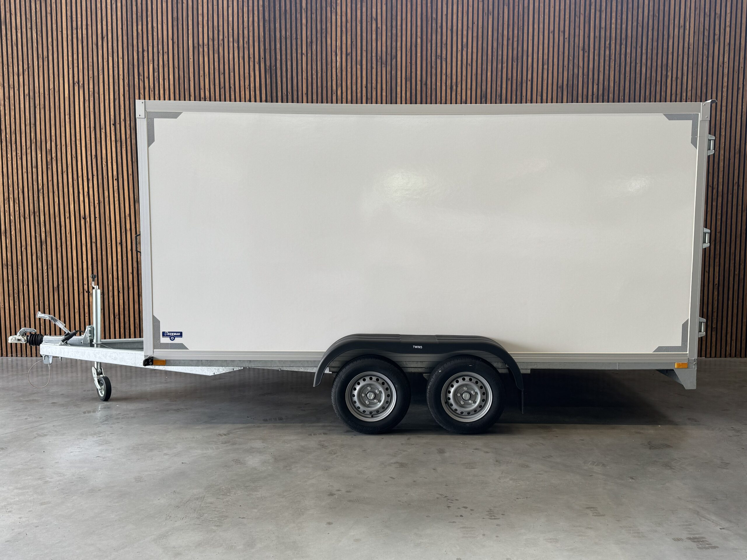 Twins Trailers Gesloten Opbouw 407x187x180 2700kg 2-as - Afbeelding 2