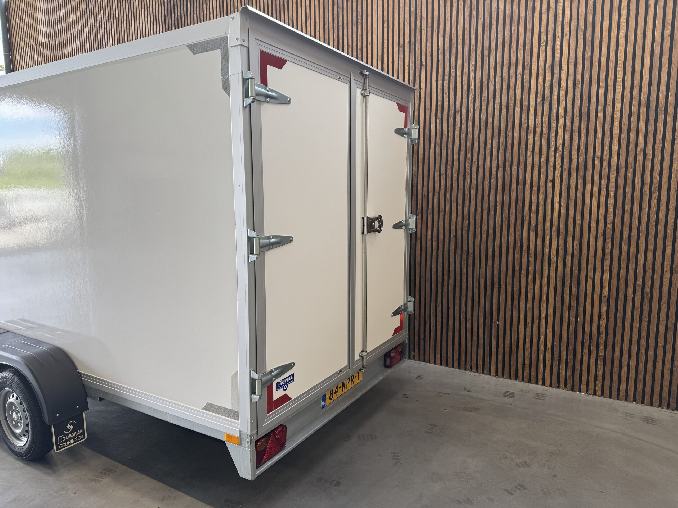 Twins Trailers Gesloten Opbouw 407x187x180 2700kg 2-as - Afbeelding 4