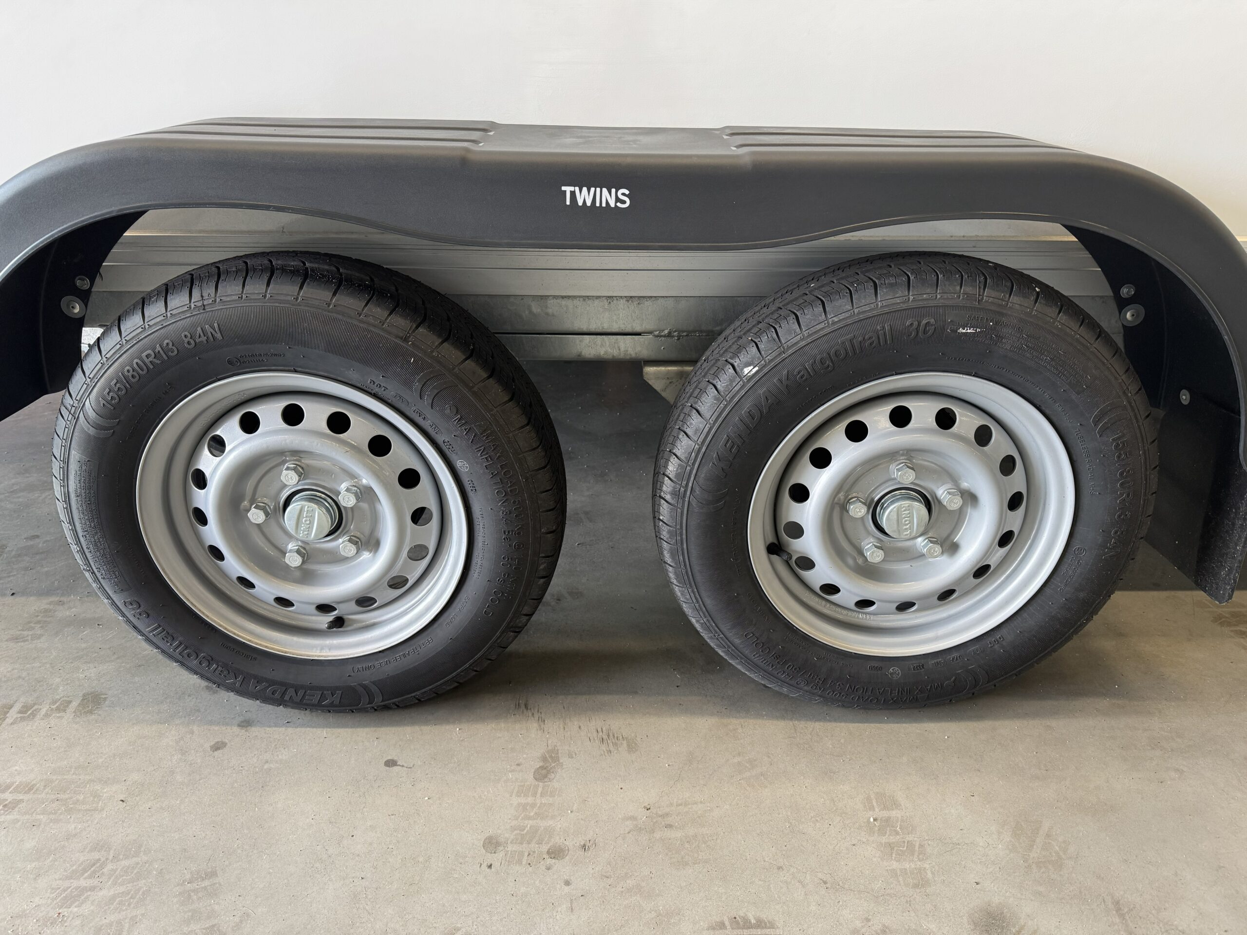 Twins Trailers Gesloten Opbouw 407x187x180 2700kg 2-as - Afbeelding 5