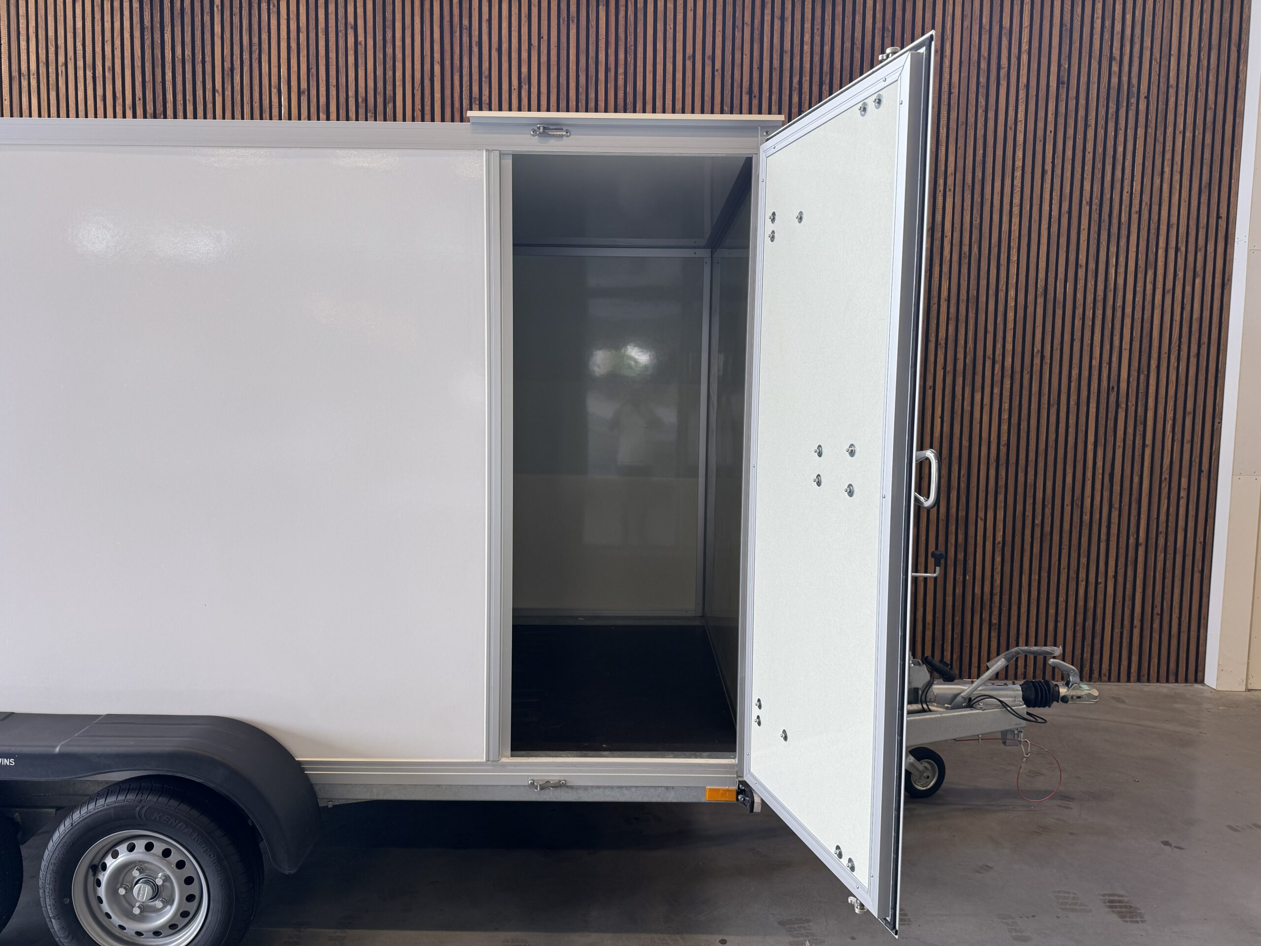 Twins Trailers Gesloten Opbouw 407x187x180 2700kg 2-as - Afbeelding 8