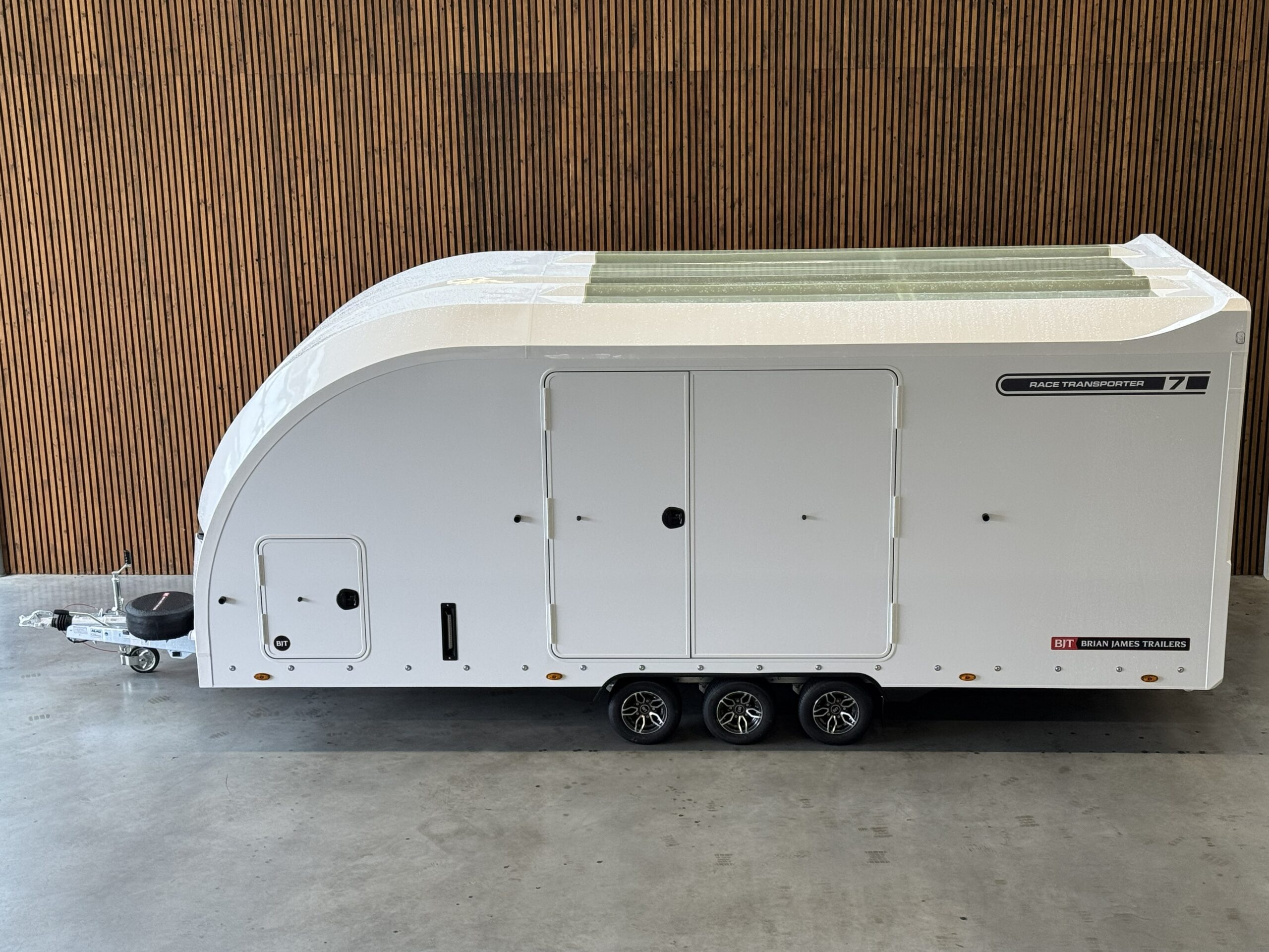 Brian James Race Transporter 7 600×230 3-as 10 inch 3500kg Extra Hoog